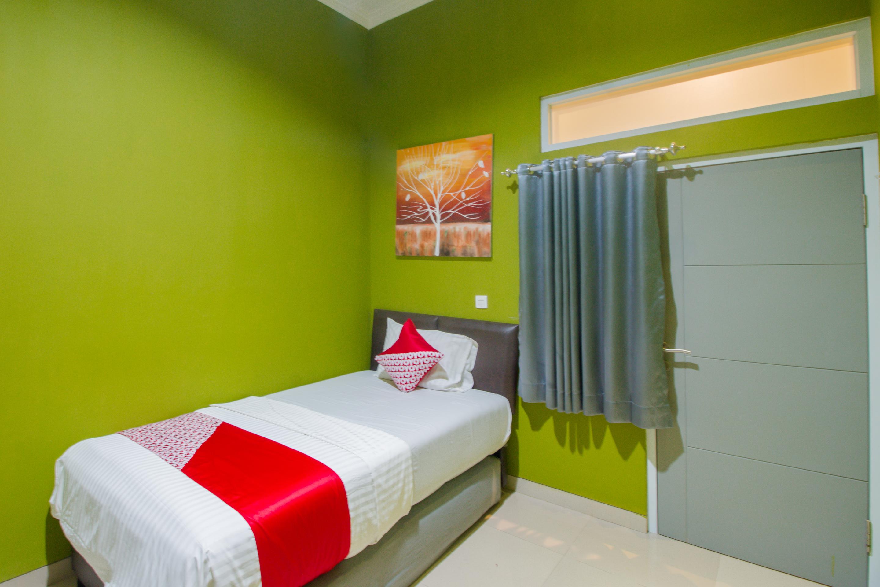Hotel Oyo 871 Aira Costel Cianjur Zewnętrze zdjęcie